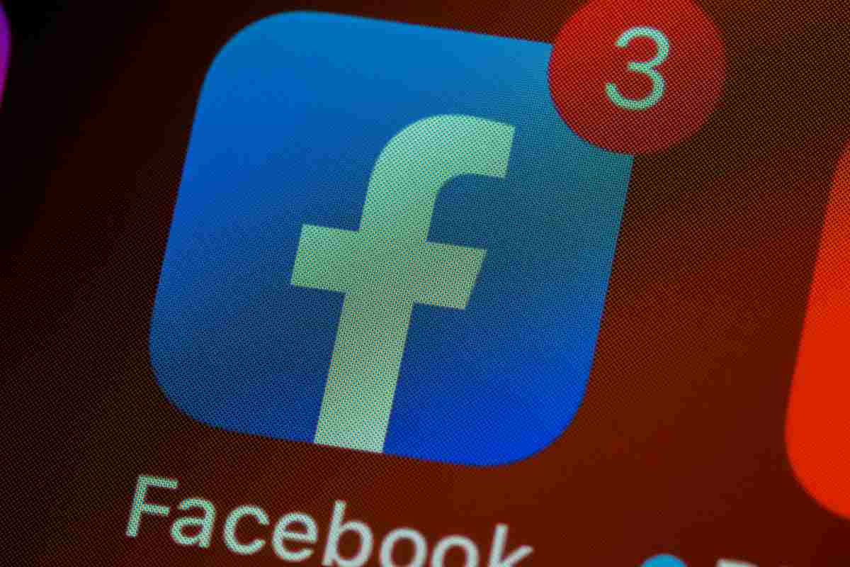 facebook aggiorna i video e copia tiktok